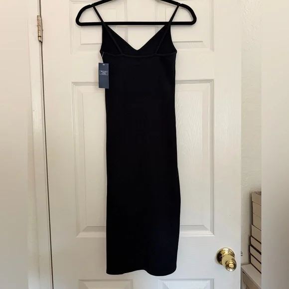 Abercrombie & Fitch Ribbed Midi Dress in Black - Picture 3 of 6